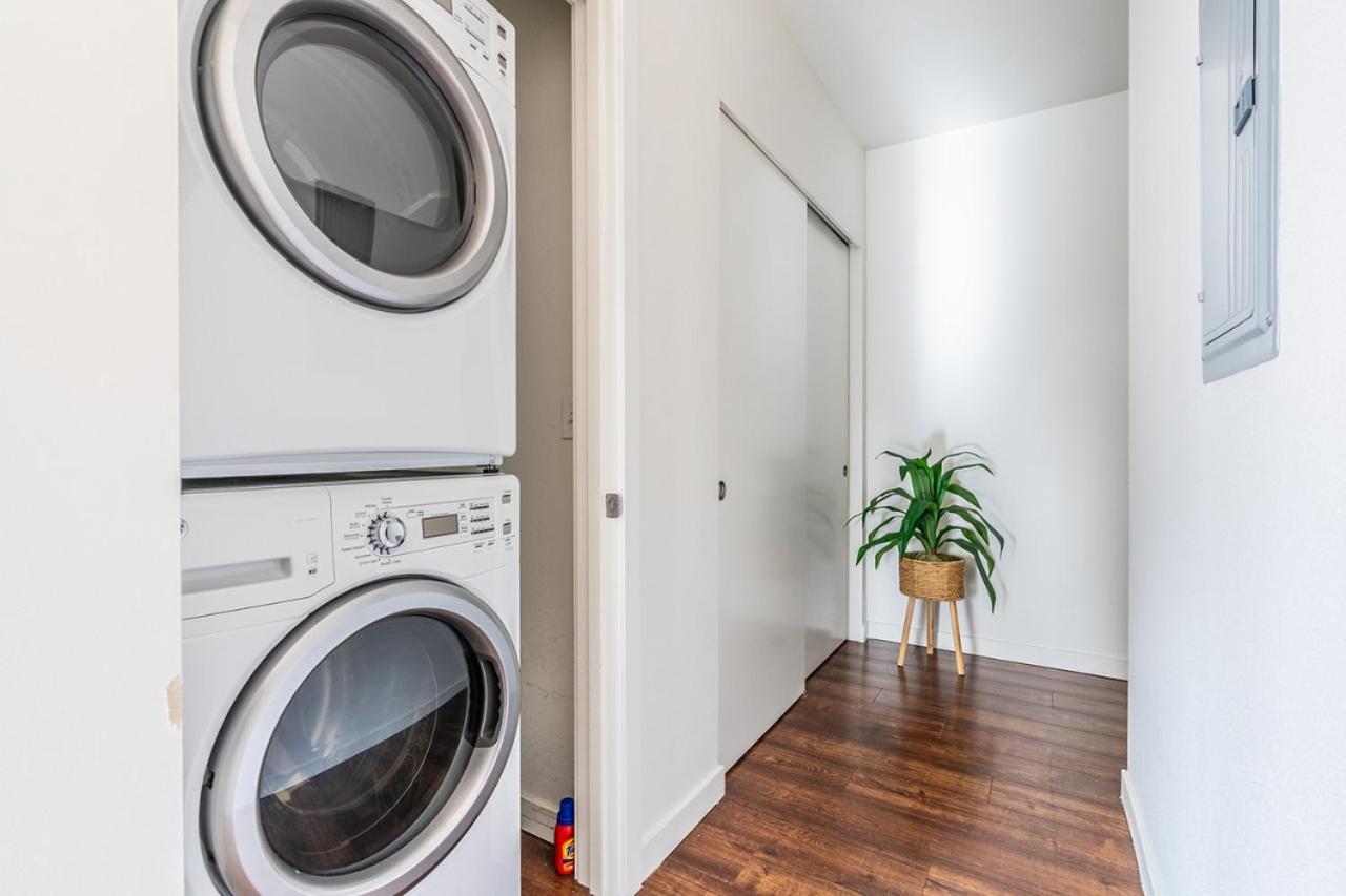 Close Downtown Modern Apartment - Pet Friendly, Wifi, Rooftop Views Seattle Extérieur photo