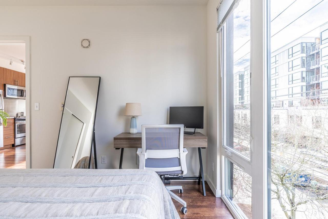 Close Downtown Modern Apartment - Pet Friendly, Wifi, Rooftop Views Seattle Extérieur photo
