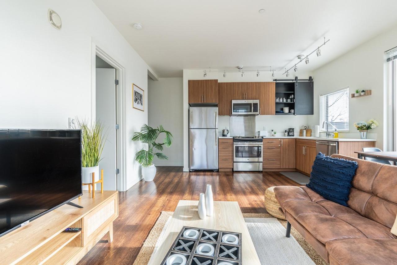 Close Downtown Modern Apartment - Pet Friendly, Wifi, Rooftop Views Seattle Extérieur photo